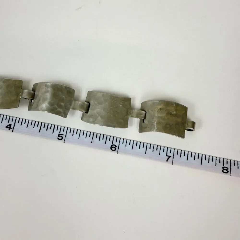 Silvery Lightweight Bracelet - Picture 6 of 10